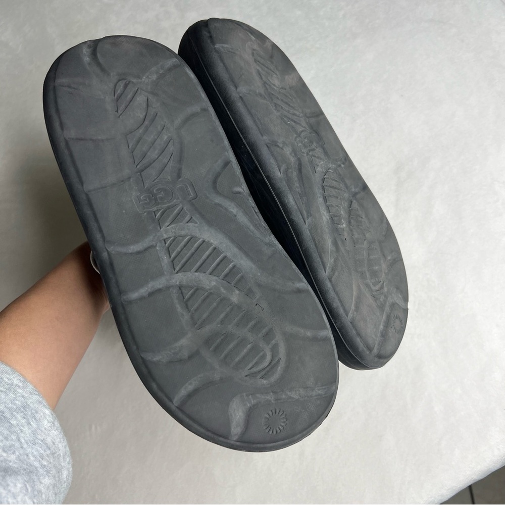 UGG Sport yeah sandal in black - Picture 6 of 6
